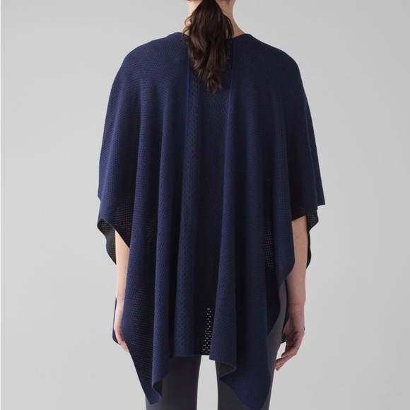 Lululemon Mandala Wrap BLACK - Picture 3 of 5